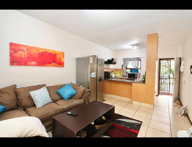 1 BEDROOM PROPERTY TO RENT IN LONEHILL